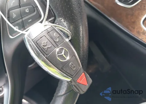 2018 Mercedes-Benz C 350E z USA, uszkodzony, nr VIN 55SWF4HB2JU238570